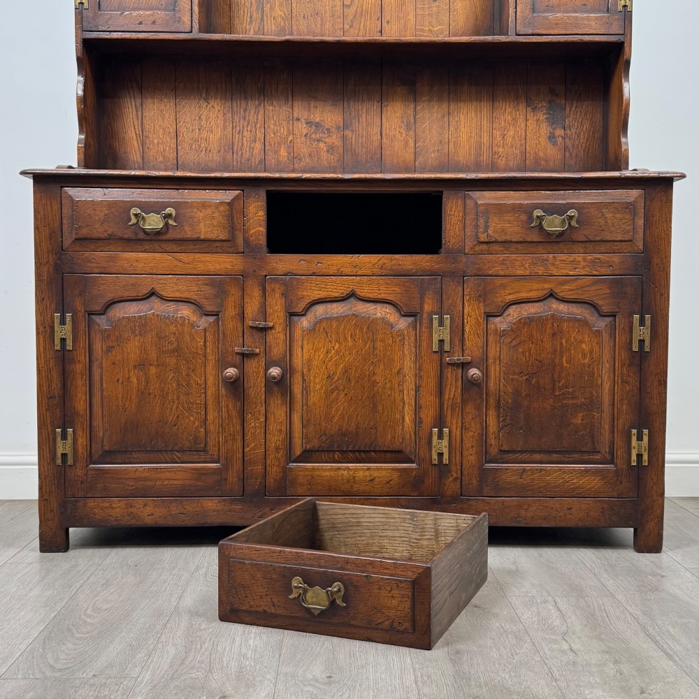 Antique 20th Century Farmhouse Welsh Dresser In Oak View XI
