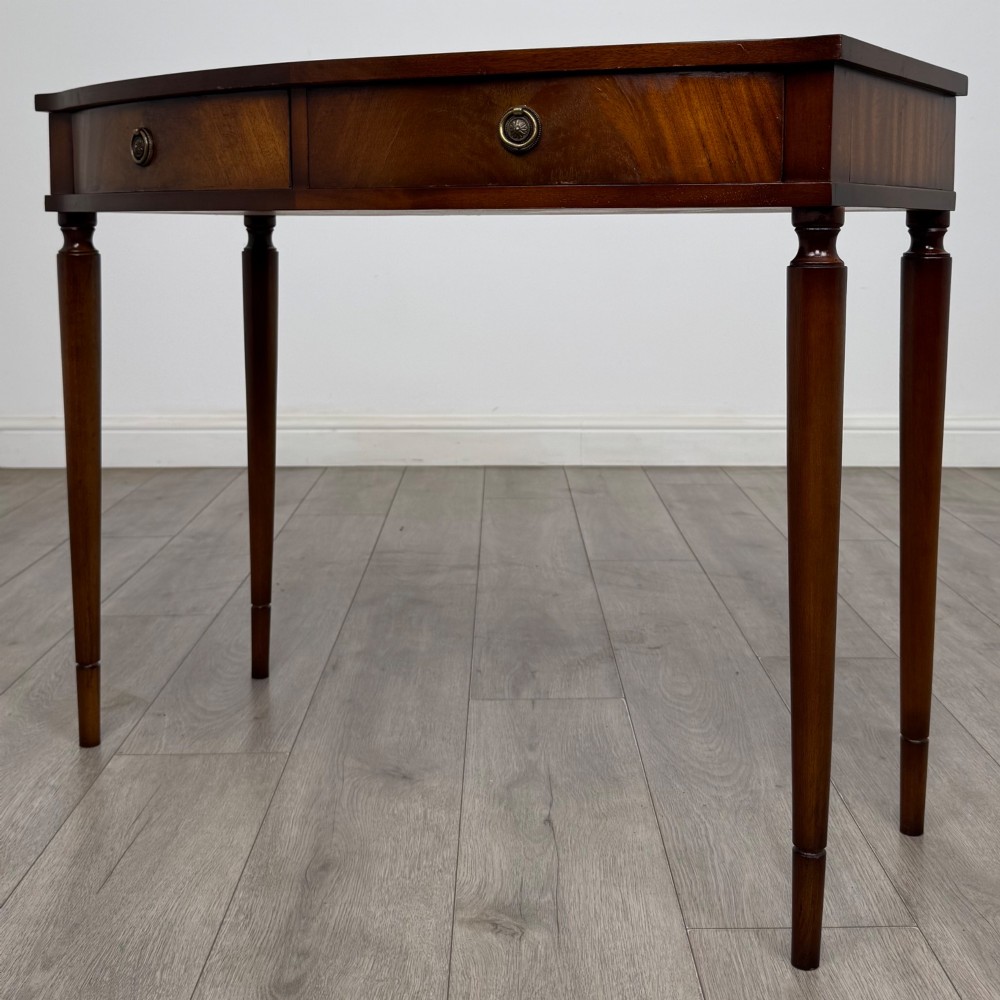 Antique 20th Century Bow Front Writing Table In Mahogany View II
