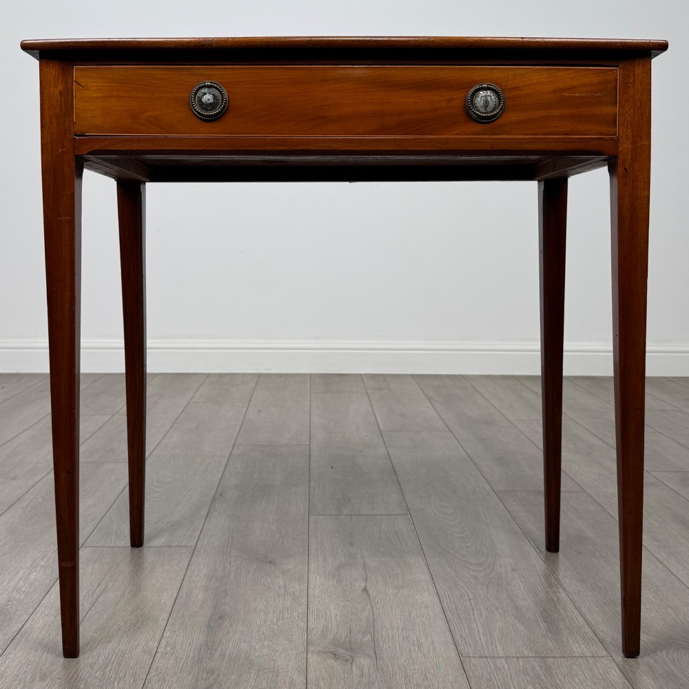 Antique 18th Century Georgian Writing Table In Mahogany
