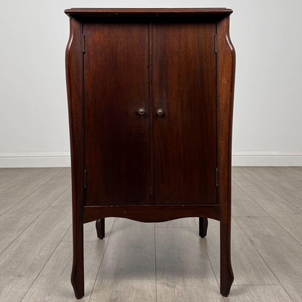 Antique 20th Century Edwardian Cabinet In Mahogany