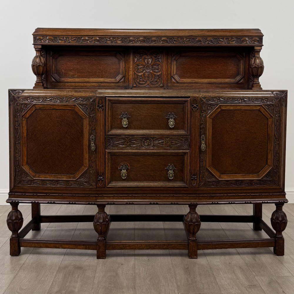 Antique 20th Century Good Quality Carved Sideboard In Oak