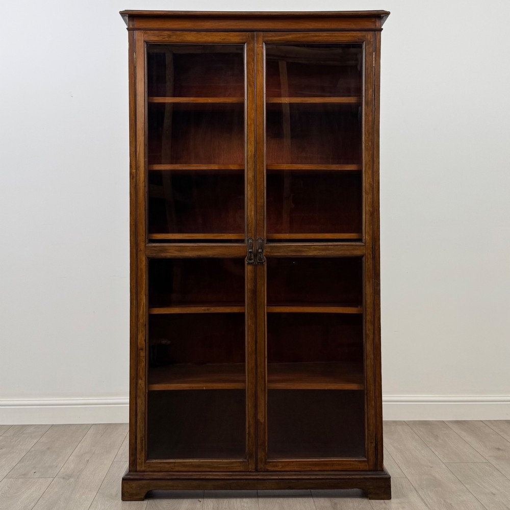 Antique 20th Century Large Display Cabinet In Mahogany View II