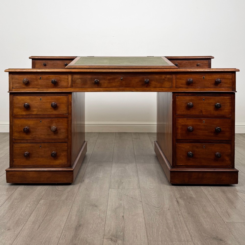 Antique 19th Century Victorian Dickens Desk In Mahogany