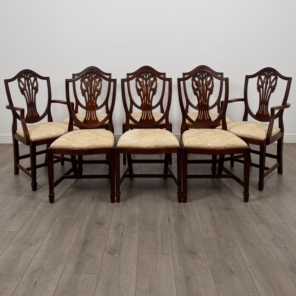 Antique 20th Century Set Of 8 Shield Back Dining Chairs