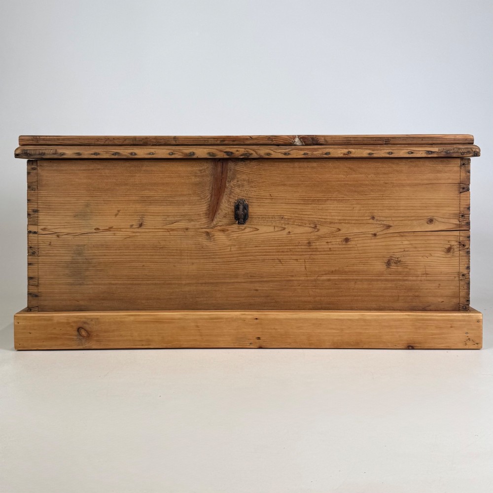 Antique 19th Century Victorian Blanket Box In Pine