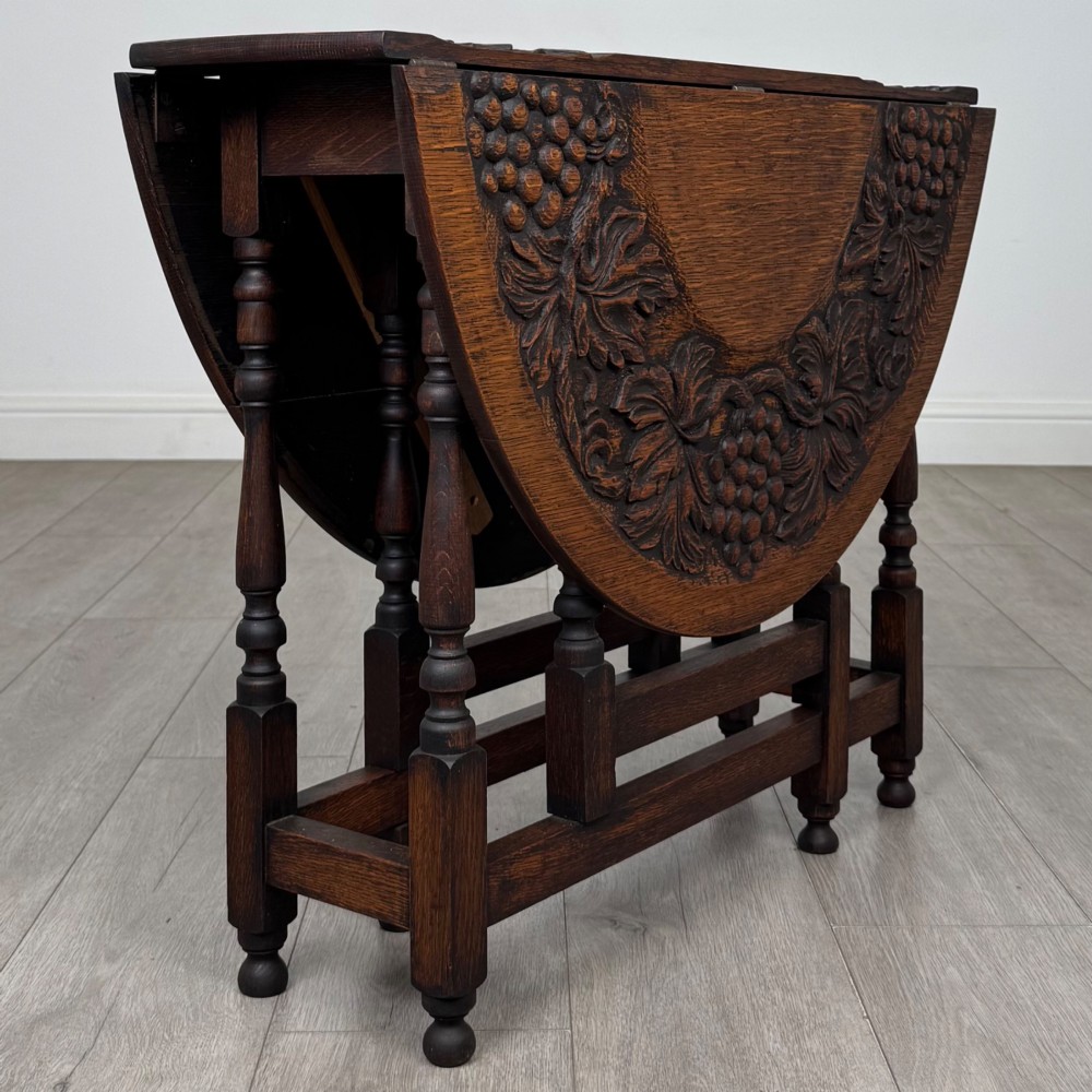Antique 19th Century Carved Victorian Drop Leaf Table In Oak
