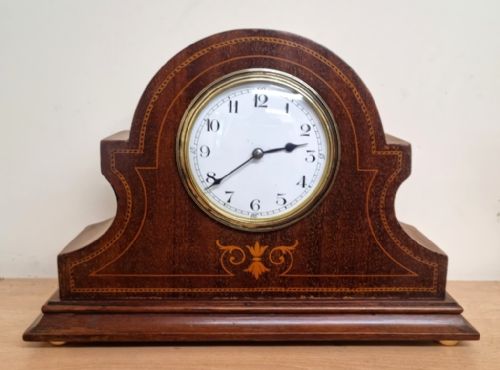 French 8 day Mahogany Cased Timepiece in a Mahogany Case