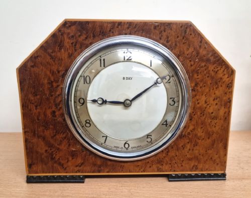 English 8 day Burr Walnut Oak Cased Timepiece