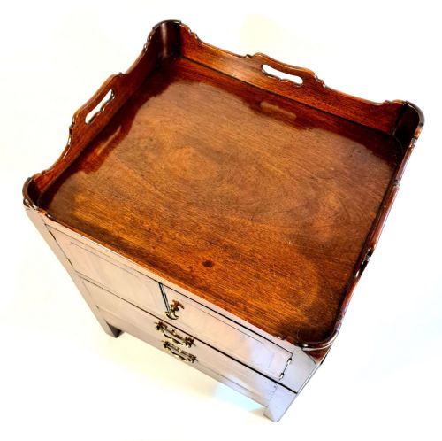 18TH CENTURY MAHOGANY TRAY TOP COMMODE - ADDITIONAL PHOTO 3