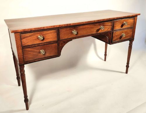 early regency mahogany serving table - CATEGORY: ANTIQUE TABLES - DATED REGENCY
