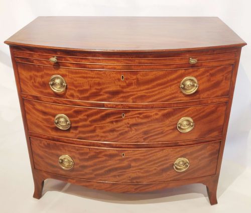 18th century hepplewhite mahogany cross banded bow front chest - CATEGORY: ANTIQUE CHEST OF DRAWERS - DATED 18TH CENTURY