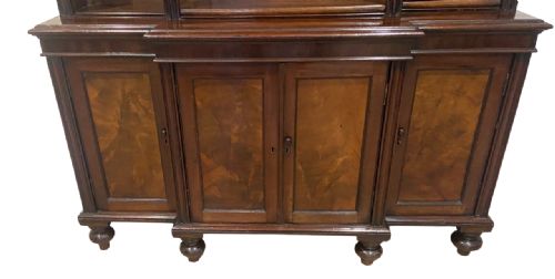 REGENCY MAHOGANY BREAKFRONT BOOKCASE - ADDITIONAL PHOTO 1