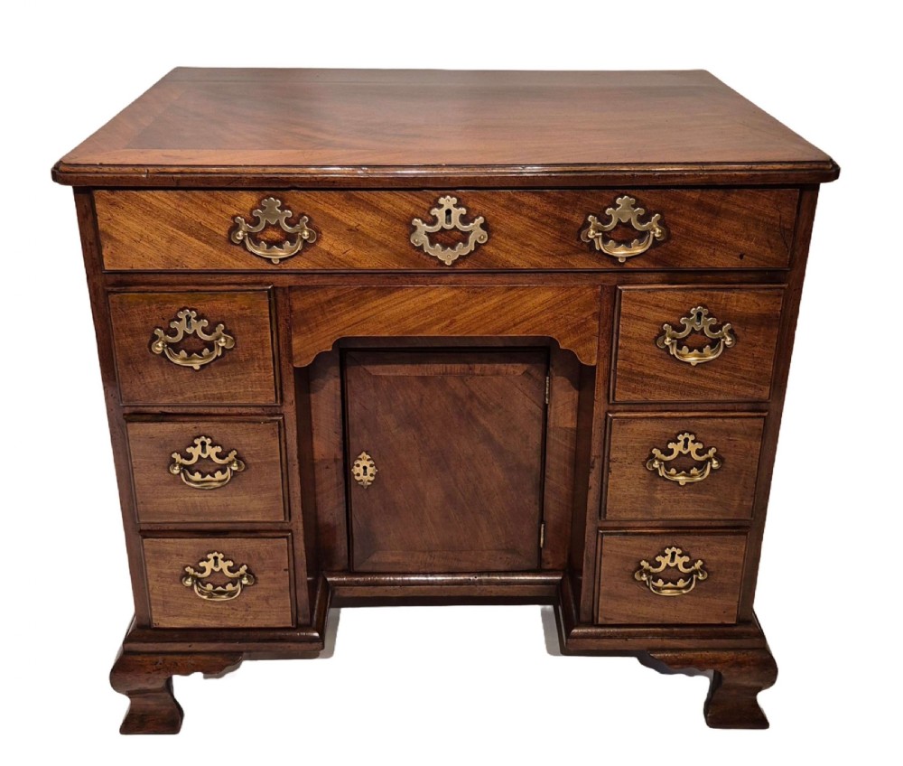 George II Mahogany and Cross Banded Kneehole Desk