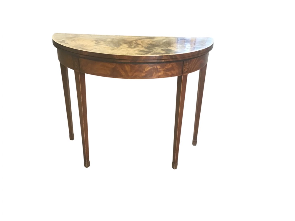 Sheraton Mahogany Demi Luune Card Table
