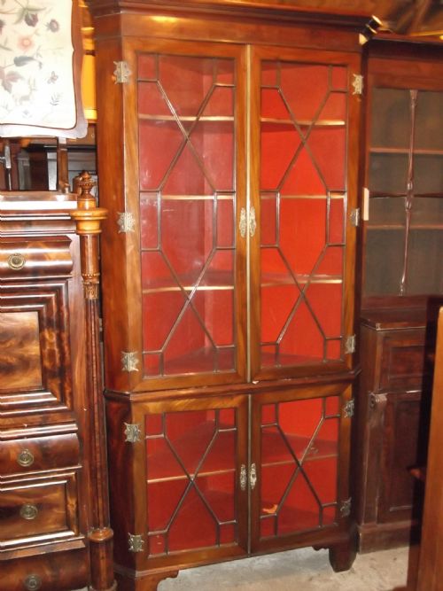 Mahogany 4 Door Corner Cabinet