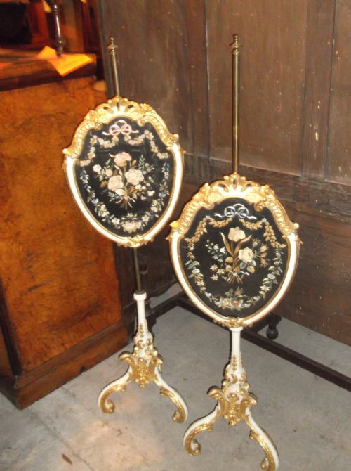 Pair of Polescreens