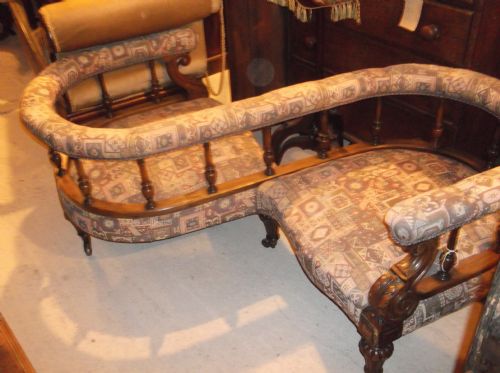 Victorian Walnut Conversation Seat