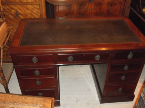 Edwardian Kneehole Pedestal Desk