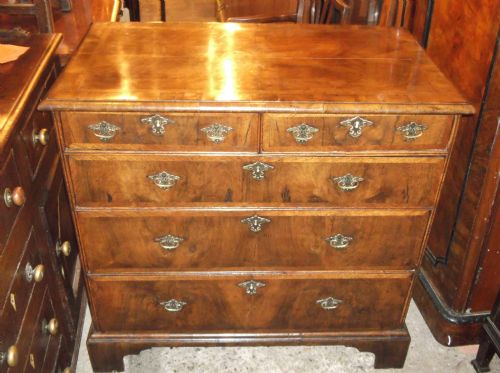 18th Century Walnut Chest of 2s+3l Drawers