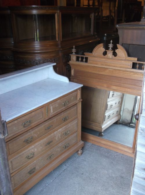Late 19th Century Oak Chest with Mirror