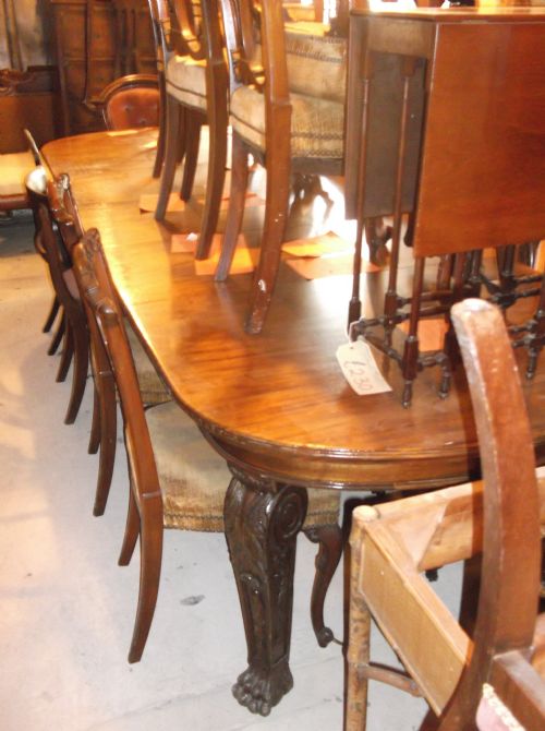 Late 19th Century Mahogany Extending Dining Table