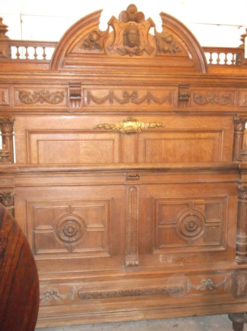 Late Victorian Carved Oak Bed
