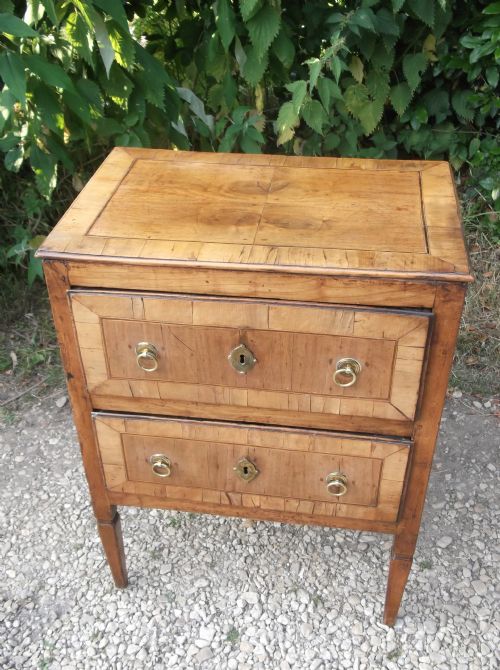 Late 18th Century Italian 2 Drawer Commode