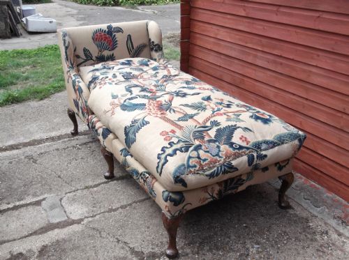Antique Walnut Day Bed