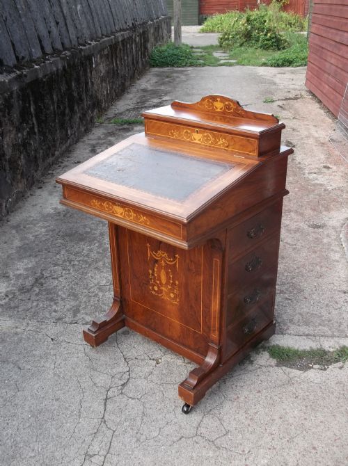 Inlaid Rosewood Davenport