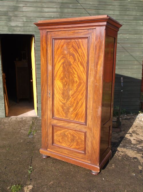 19th Century Mahogany Panelled Hall Wardrobe/cupboard