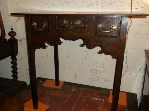 19th Century Oak 3 Drawer Lowboy