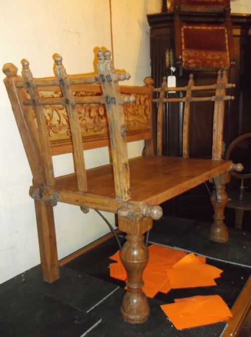 Hall Seat/settle