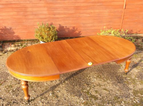 fig 1. Good 19th century mahogany extending dining table