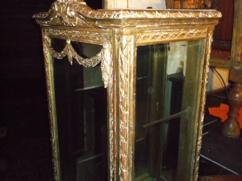 Early 20th Century Carved Giltwood Vitrine Display Cabinet