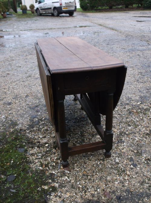 Antique Oak Gate Leg Dining Table.