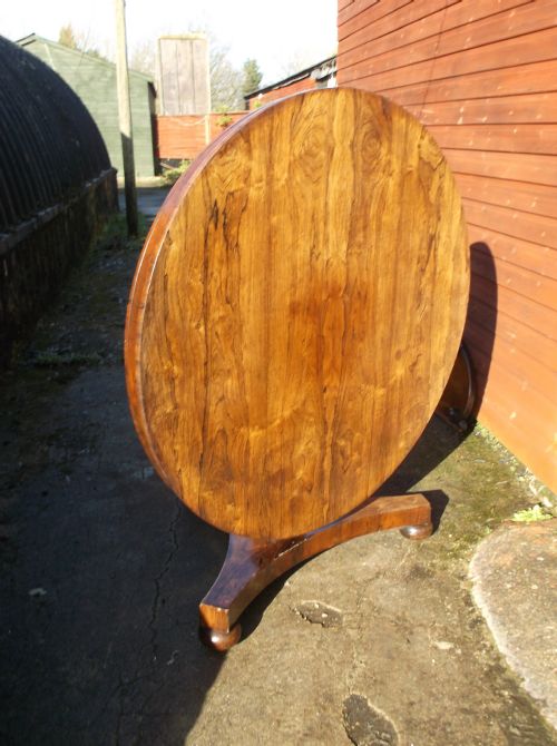 Early Victorian Rosewood Pedestal Dining Table.