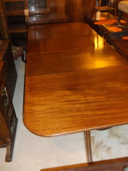 Solid Mahogany Twin Pillar Extending Dining Table