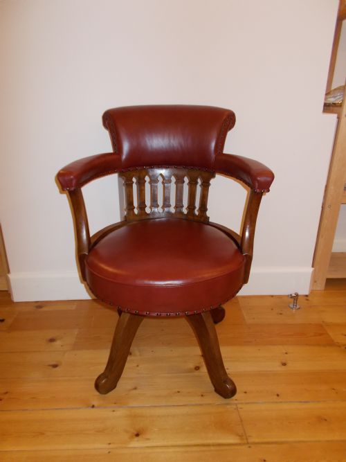 Good Upholstered Leather Revolving Desk Armchair