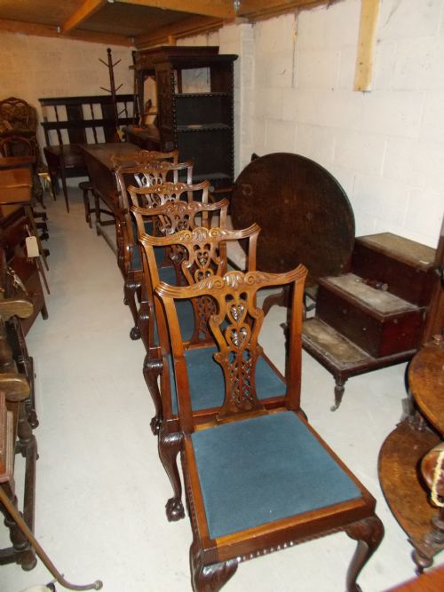 Set of 6 Early 20th Century Carved Mahogany Dining Chairs.