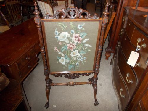 Good Carved Victorian Rosewood Firescreen