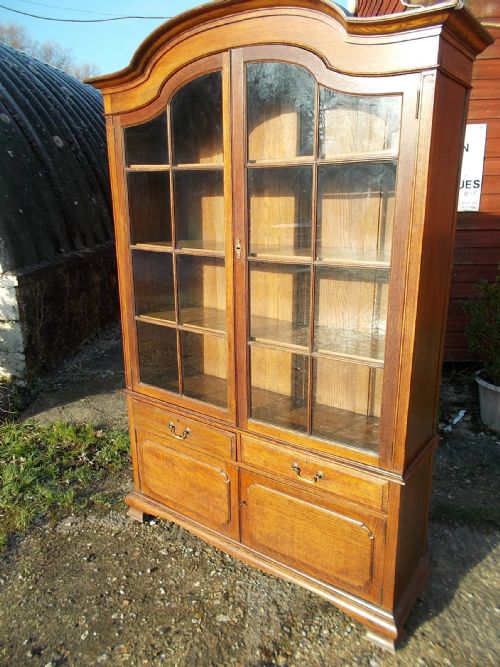 Good Early 20th Century Oak Bookcase Cabinet