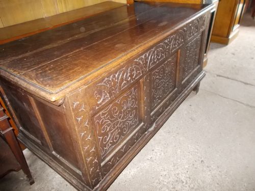 Early 18th Century Panelled Oak Coffer Chest.
