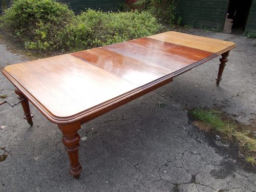 Large 19th Century 3 Leaf Mahogany Extending Table