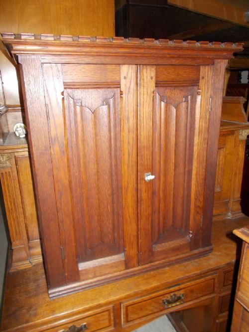 Late 19th Century Oak 2 Door Wall Cabinet