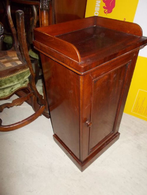 19th Century Mahogany Bedside Cabinet