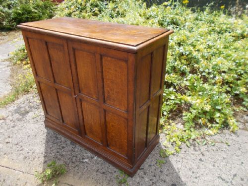 Good English Golden Oak Panelled 2 Door Cupboard