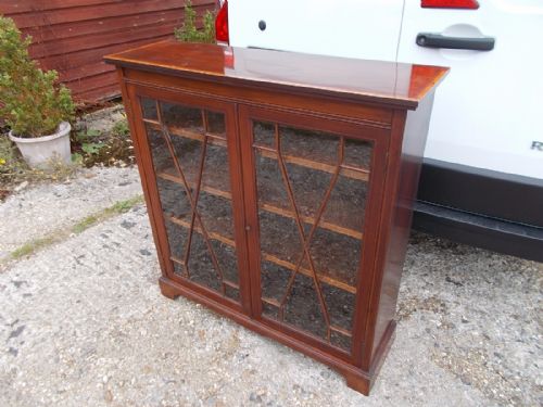 Good Edwardian Inlaid Mahogany Bookcase Cabinet