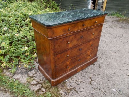 Good 19th Century Walnut Marble Top Chest of 5 Drawers