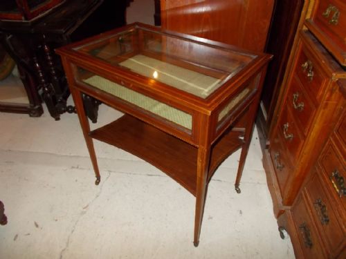 Edwardian Inlaid Mahogany Display Table