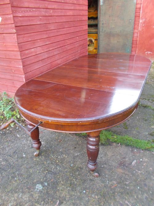 Victorian 8 Foot Extending Dining Table with 2 Extra Leaves